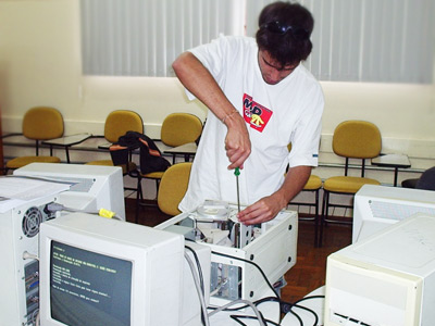 Curso de montagem de computadores